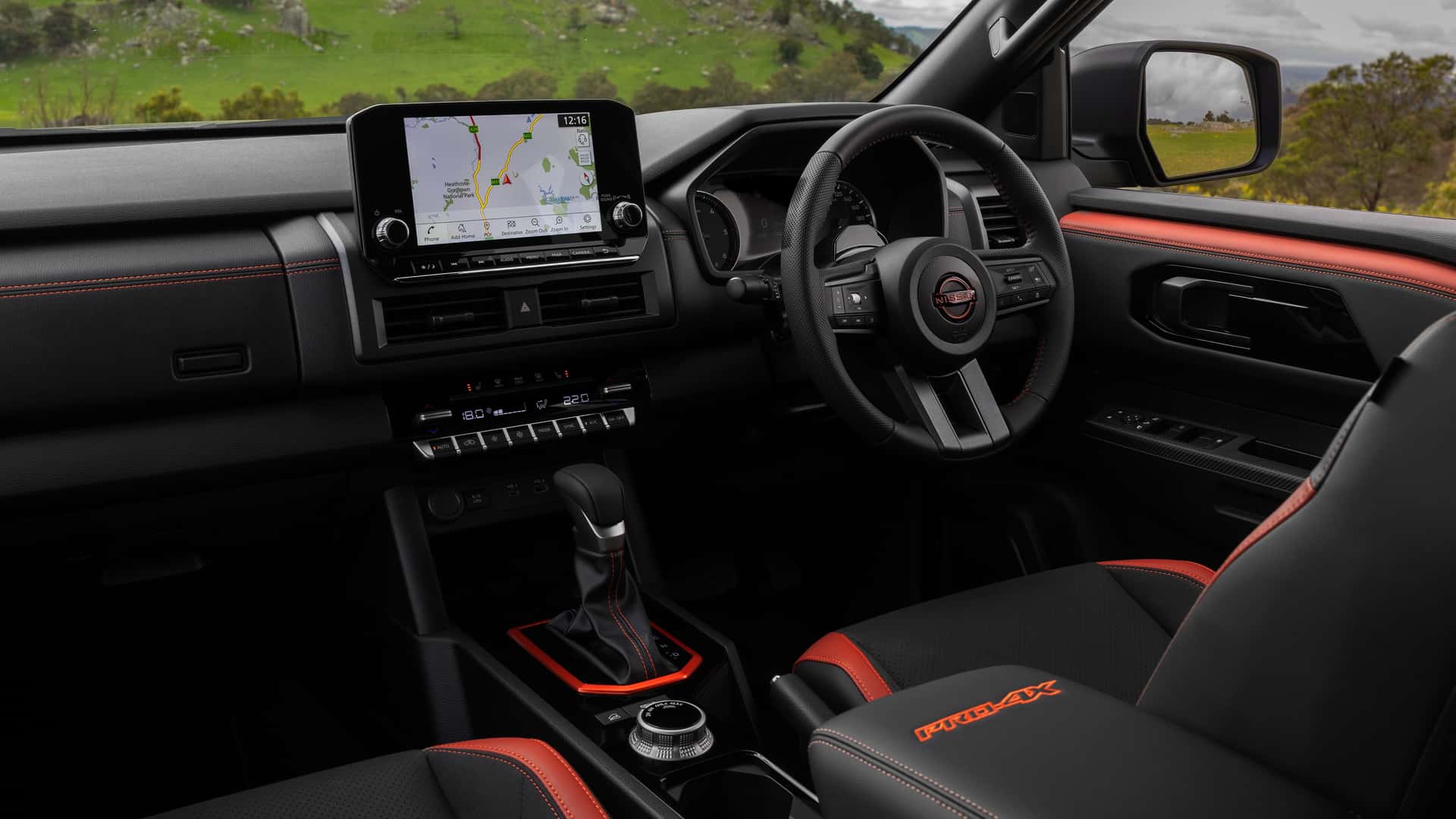 Đây là mẫu xe bán tải Nissan Navara hoàn toàn mới - 8