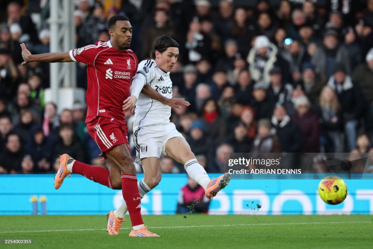 Trực tiếp bóng đá Fulham - Liverpool: Reed lập siêu phẩm ấn định (Ngoại hạng Anh) (Hết giờ)