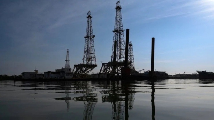 Nhà máy lọc dầu Petroleos de Venezuela Bajo Grande tại Khu phức hợp lọc dầu Paraguana.