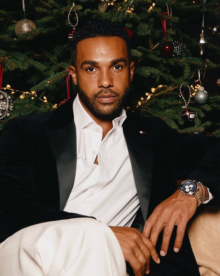 10 sao đẹp trai nhất thế giới 2025 - 9