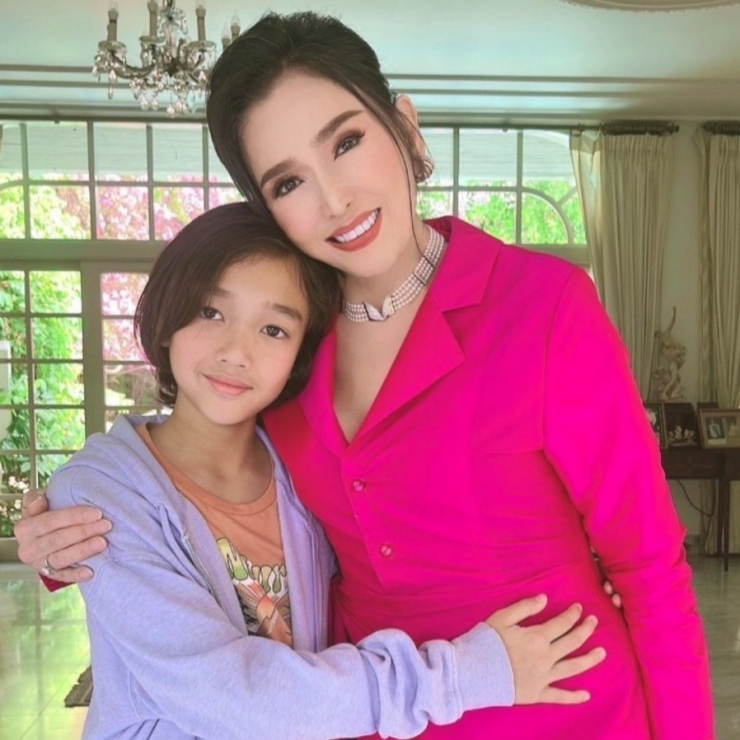 2 lần hôn nhân đổ vỡ, hoa hậu tuổi 78 vẫn giữ nhan sắc gây trầm trồ là ai? - 8