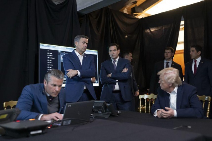 Tổng thống Donald Trump đăng tải lên mạng xã hội Truth Social hoạt động chuẩn bị cho cuộc tấn công vào Venezuela. Ảnh: Tổng thống Donald Trump/Truth Social