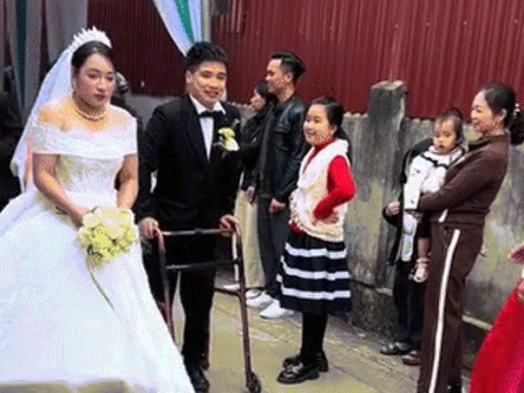 Đám cưới ấm áp của cặp đôi Hà Nội sau hành trình nhiều thử thách