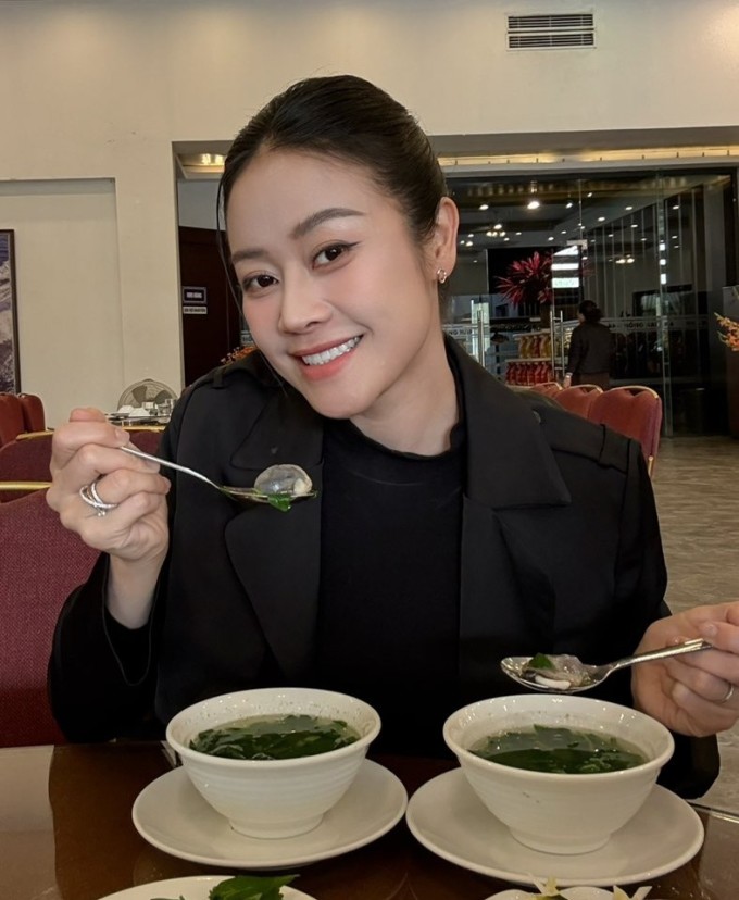 MC Phí Linh yêu thích món canh ngán, tiết lộ lần nào đi Quảng Ninh cũng ‘nhớ món này’.