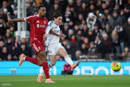 Trực tiếp bóng đá Fulham - Liverpool: Chủ nhà mở tỉ số (Ngoại hạng Anh)