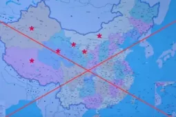 Khán giả tẩy chay bộ phim 'Tôi như ánh dương rực rỡ' chứa đường lưỡi bò