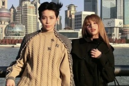 Thời trang vi vu đầu năm 'vừa ấm vừa tôn dáng' của sao Việt