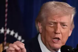 Canh bạc rủi ro của Tổng thống Donald Trump