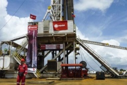 Sở hữu “biển vàng đen” lớn nhất thế giới, vì sao người dân Venezuela vẫn nghèo đói?