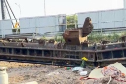 Trụ sắt lớn đè chết người tại dự án mở rộng cao tốc TPHCM - Long Thành