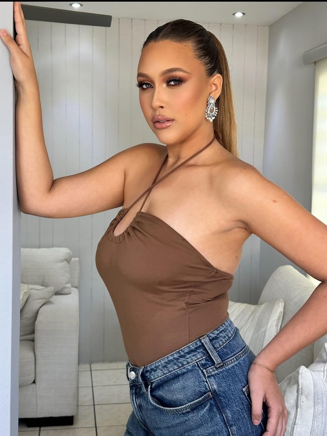 Những hoa hậu đăng quang đầu năm 2026 - 19