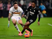 Video bóng đá Juventus - Lecce: Hỏng ăn penalty, vận đen cột dọc phút 90+4 (Serie A)