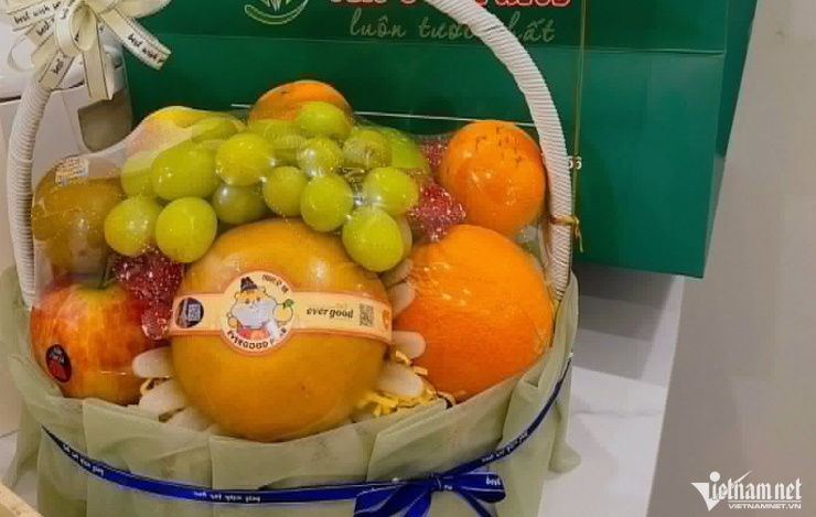 Giỏ quà đầu năm của thông gia giàu có khiến gia đình nghèo "trút bỏ gánh nặng". Ảnh minh họa