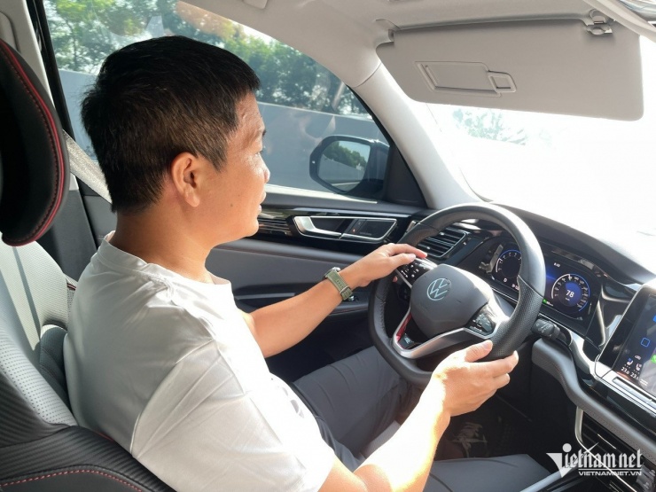 Lái xe đường dài cần nhiều "mẹo" mà các tài xế cần biết. Ảnh minh hoạ: Hoàng Hiệp