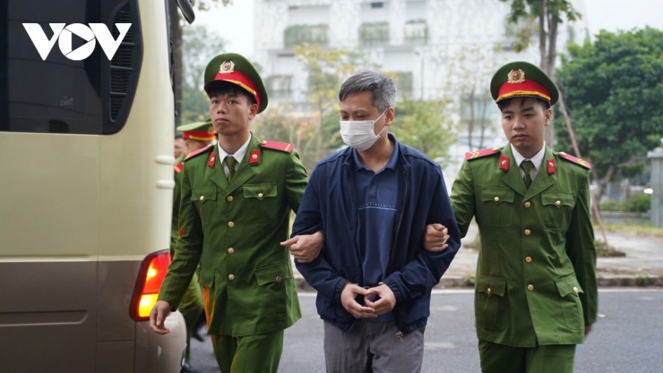 Sáng 5/1,&nbsp;TAND TP Hà Nội mở phiên tòa xét xử sơ thẩm 18 bị cáo trong vụ án sữa giả HIUP. (Ảnh: Trọng Phú)