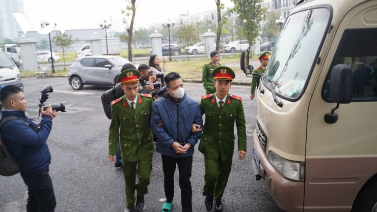 Điều này dẫn đến sản phẩm&nbsp;HIUP GOLD, thực phẩm bổ sung HIUP, dinh dưỡng HIUP 27 hương vani và 23 sản phẩm khác&nbsp;không đủ thành phần, hàm lượng theo tiêu chuẩn công bố.&nbsp;