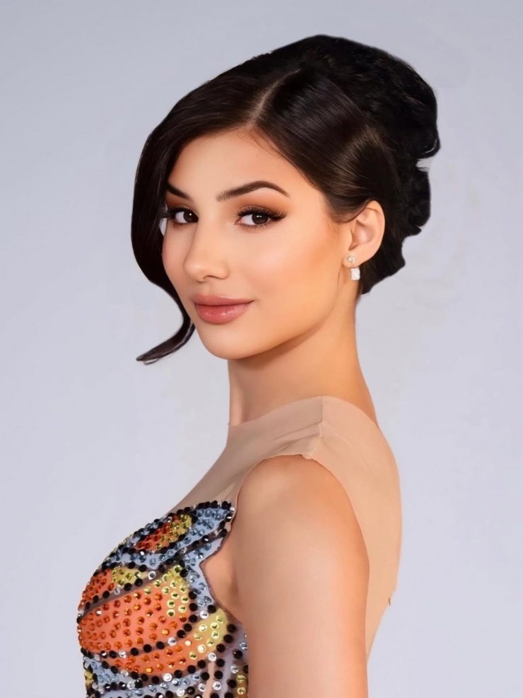 Người đẹp khuyến khích việc nhận nuôi, hỗ trợ phúc lợi động vật và giảm thiểu tác động tới môi trường của các hoạt động nhân giống động vật thiếu trách nhiệm.