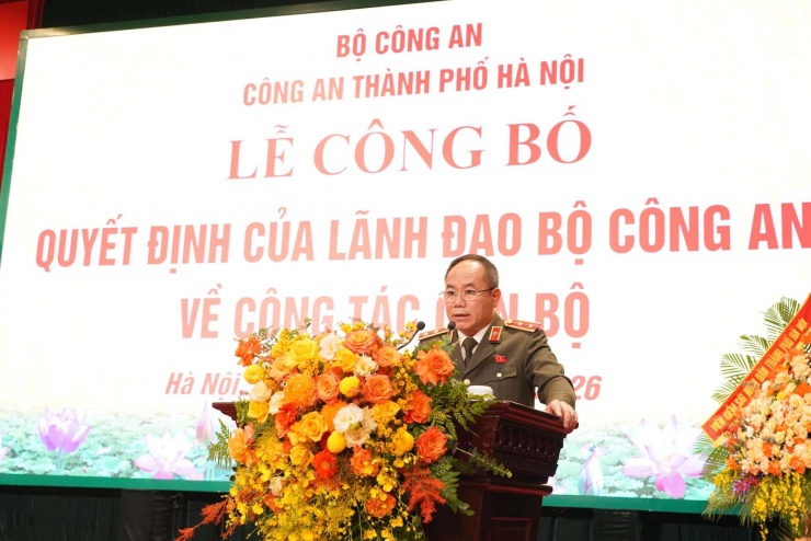 Trung tướng Nguyễn Thanh Tùng, Giám đốc Công an Hà Nội phát biểu tại buổi lễ. Ảnh: CAHN.