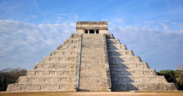 Kim tự tháp El Castillo ở thành phố cổ Chichén Itzá - Mexico - Ảnh: INAH