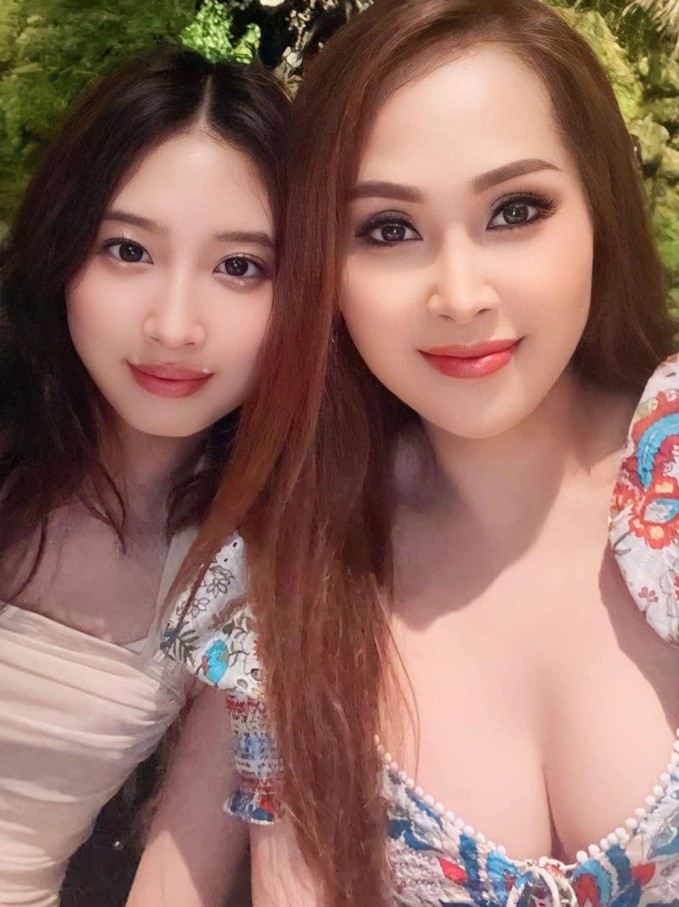 Minh Thư 'Gái nhảy' tận hưởng cuộc sống độc thân tuổi 49 - 2