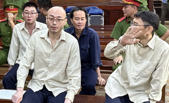 Các bị cáo tại toà