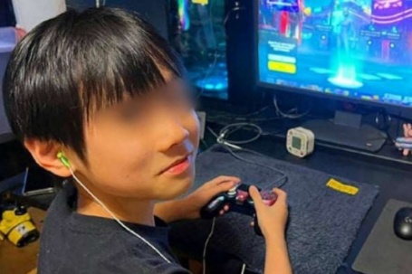 Game thủ nhí 12 tuổi tuyên bố bỏ học, gây tranh luận trái chiều