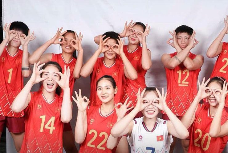 Tuyển bóng chuyền U18 nữ Việt Nam