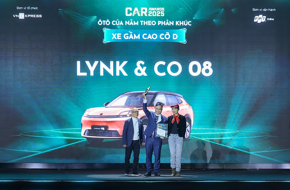 Lynk &amp; Co 08 EM-P đã giành được 315,6 tại sự kiện Car Awards 2025