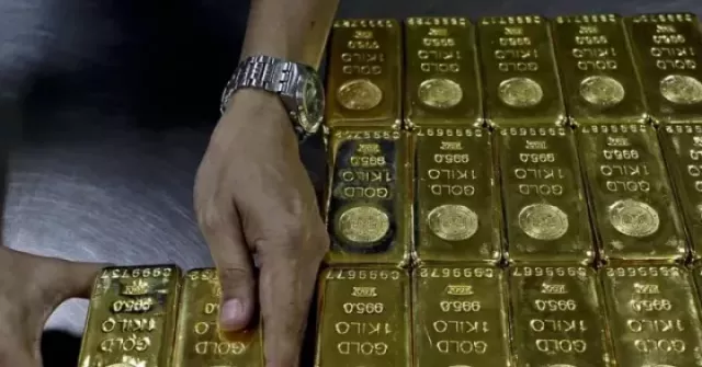 Chuyên gia, nhà đầu tư dự báo ra sao về giá vàn...