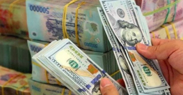 Mua bán ngoại tệ “chui” từ 1.000 USD trở lên: Cá nhân có thể bị tịch thu tiền, phạt nặng