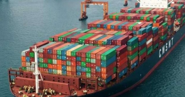 Kim ngạch xuất nhập khẩu năm 2025 lập "kỷ lục" hơn 930 tỷ USD, lộ diện nhóm DN xuất khẩu tăng gần 40%