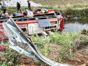 Lật xe khách, 11 người bị thương ở Sơn La: Tài xế khai do buồn ngủ