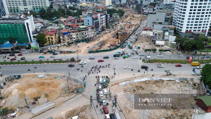 Hiện nay, diện mạo tuyến đường Vành đai 1 dần lộ diện với mặt cắt ngang lên tới khoảng 50m. Không gian đô thị trở nên rộng rãi, thông thoáng hơn, tạo điều kiện thuận lợi cho việc kết nối các trục giao thông huyết mạch của Thủ đô như Cát Linh, La Thành, Láng Hạ, Giảng Võ, Nguyễn Chí Thanh.