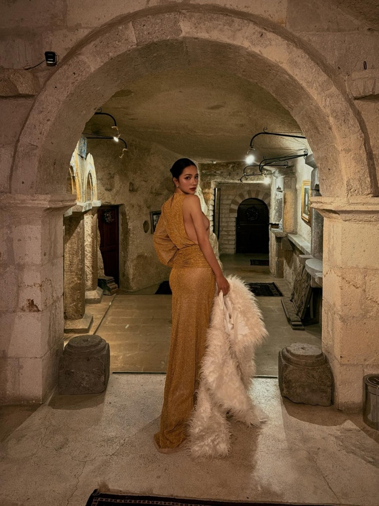 Hương Giang đón năm mới bên bạn trai ở vùng đất cổ tích Cappadocia - 8