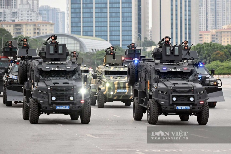 Ngắm nhìn dàn xe đặc chủng hiện đại tham gia sơ duyệt Lễ xuất quân bảo vệ Đại hội Đảng - 11