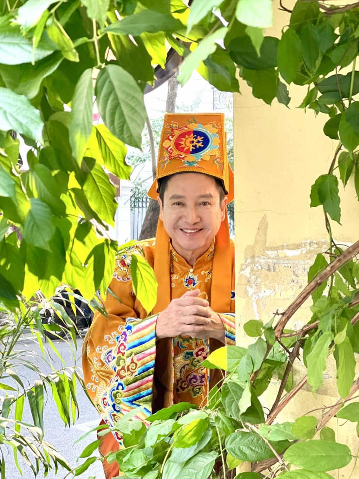 Nghệ sĩ Ưu tú Chí Trung không quá buồn khi năm nay không có Táo Quân. Ảnh: VTV