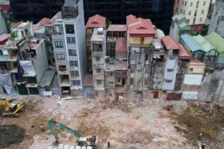 Những ngôi nhà bỗng dưng hóa kim cương tại đường Vành đai 1