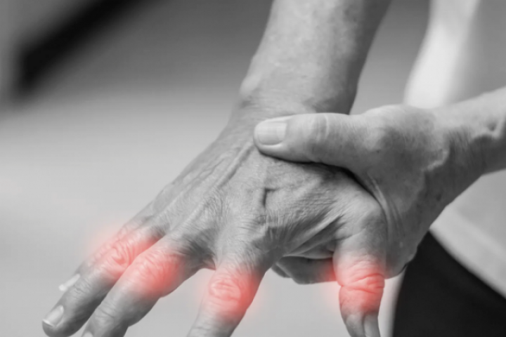 Căn bệnh phổ biến "tấn công từ bên trong" và thói quen âm thầm khiến bệnh nặng hơn