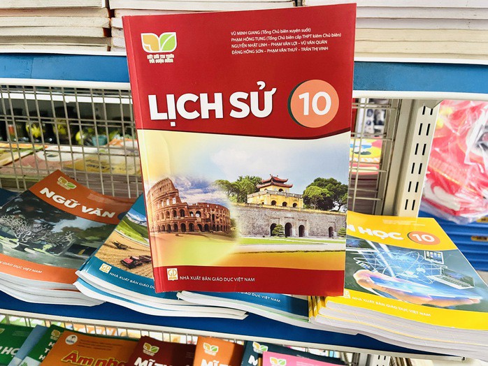 Bộ GD-ĐT cung cấp miễn phí SGK vào 2030