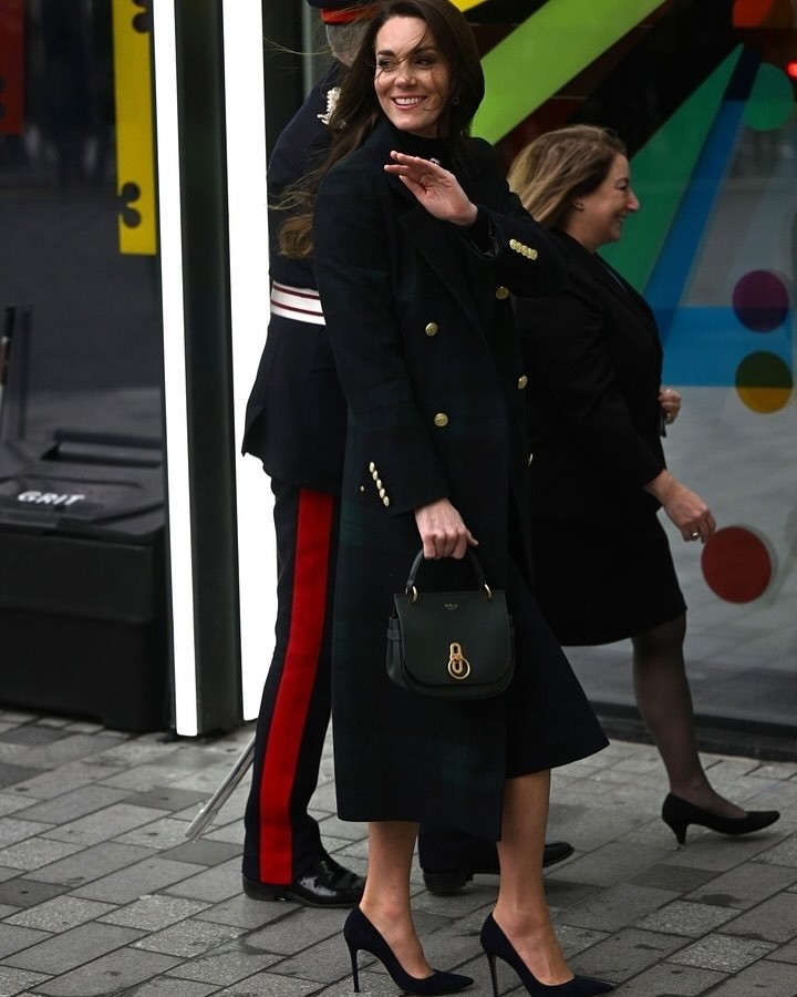 Bộ sưu tập túi cao cấp của Vương phi Kate - 10