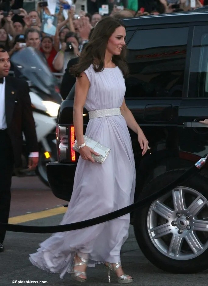 Bộ sưu tập túi cao cấp của Vương phi Kate - 11