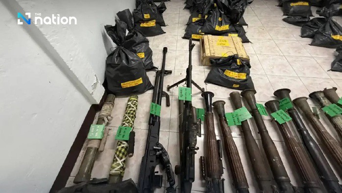 Những vũ khí thu giữ được. Ảnh: The Nation