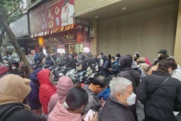 Giá vàng hôm nay mới nhất (6/1) tăng mạnh: Người mua xếp hàng từ sáng sớm, nhà vàng mở bán 30 phút đã hết hàng