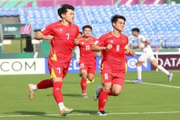 U23 Việt Nam thắng Jordan ngày ra quân, siêu phẩm bị xà ngang từ chối