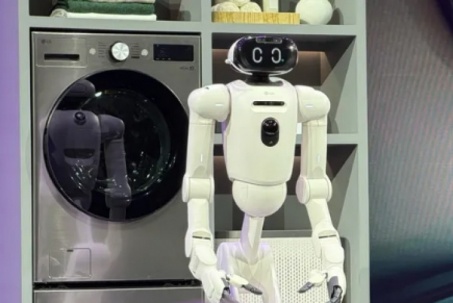 Robot LG CLOiD vừa gây ấn tượng mạnh tại CES 2026
