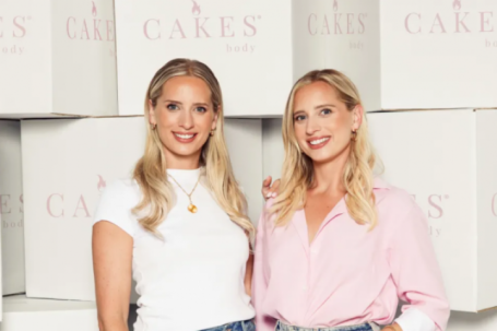 Từ ý tưởng 'khó nói' của phụ nữ, hai chị em xây startup doanh thu 95 triệu USD