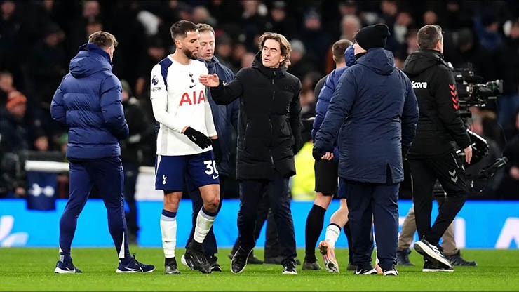 Điều tương tự với HLV Frank ở Tottenham