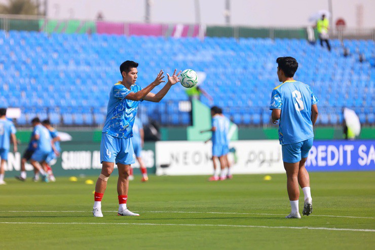 Trực tiếp bóng đá U23 Việt Nam - U23 Jordan: Siêu phẩm bị xà ngang từ chối (U23 châu Á) (Hết giờ) - 7