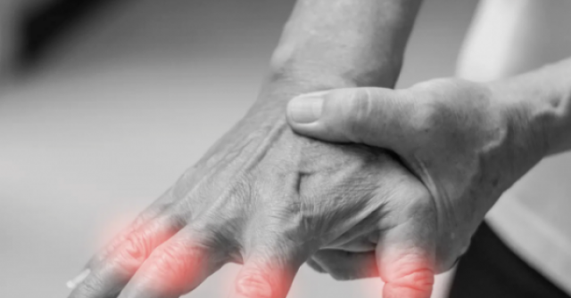 Căn bệnh phổ biến "tấn công từ bên trong" và thói quen âm thầm khiến bệnh nặng hơn