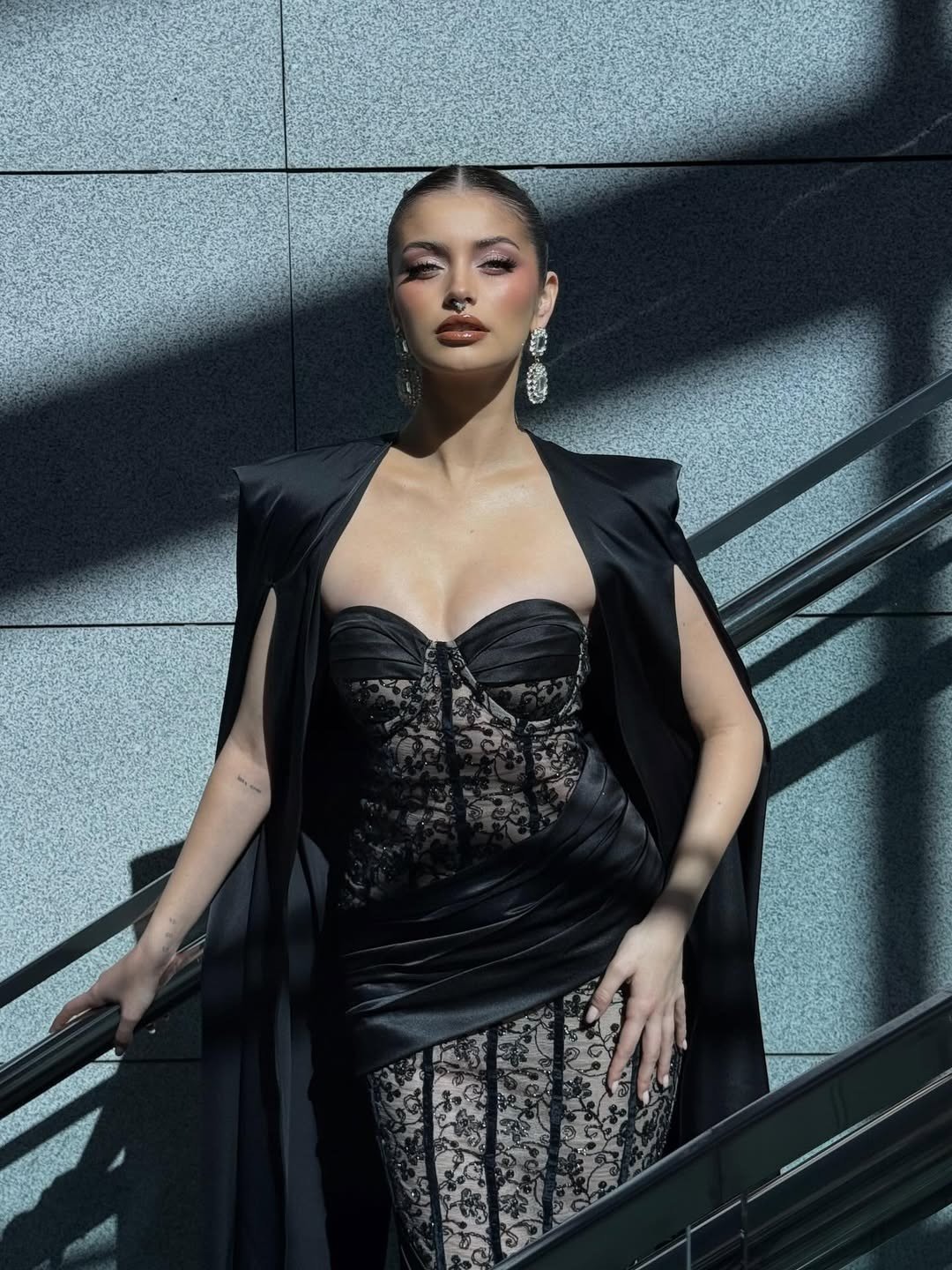 Nữ ca sĩ nhạc rock đăng quang hoa hậu - 14